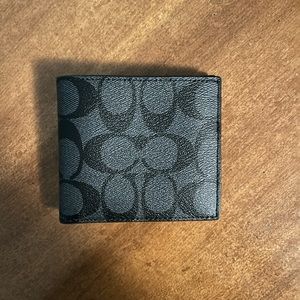 Coach billfold wallet